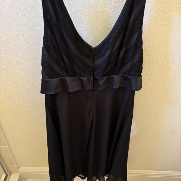 Vintage LBD Double Layer Sequin V-Neck Semi Formal Cocktail Dress - Picture 4 of 4